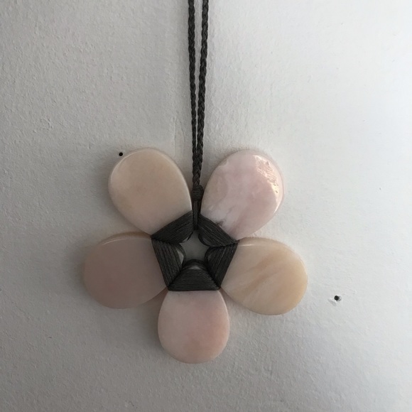 Ann Lightfoot Flower Necklace - Picture 1 of 2